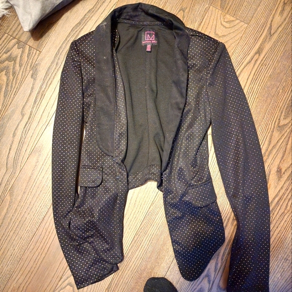 Blazer - Picture 1 of 1